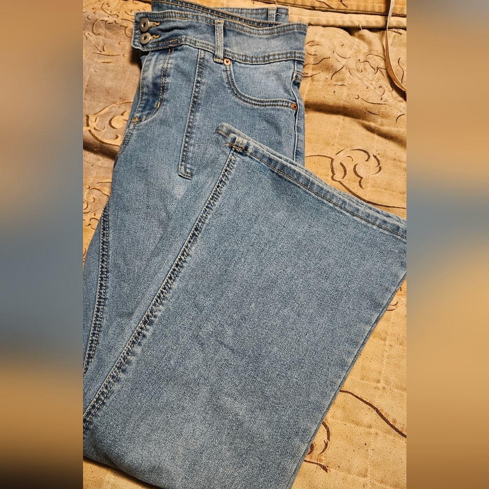 No Boundaries Jeans